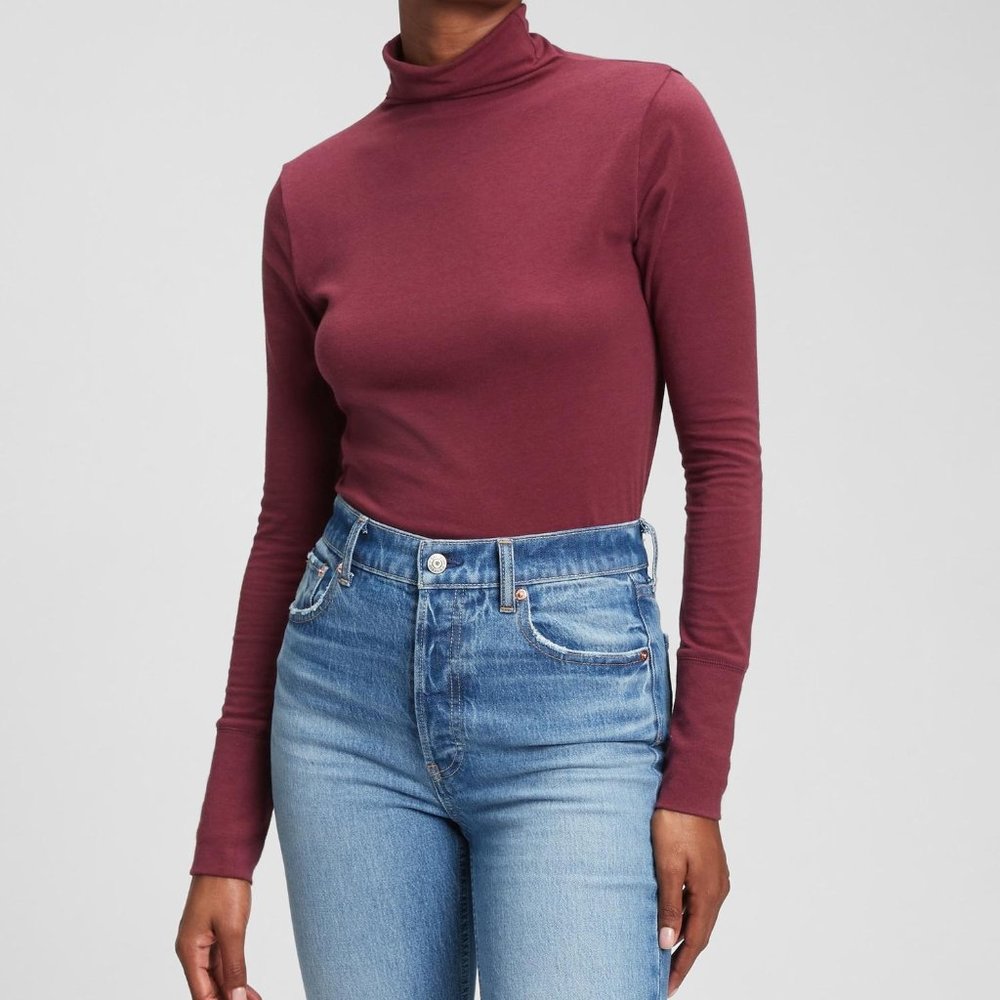 Gap Featherweight Funnel-Neck T-Shirt NWT